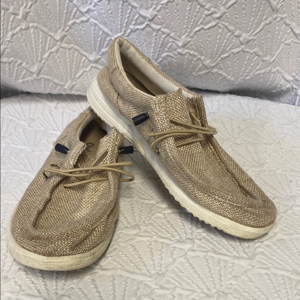 Outwoods size 6 unisex Tan Flats Moccasin-Style Loafers lace up comfy soft‎